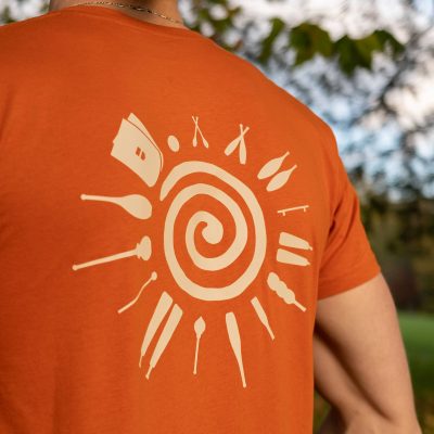 BodyMindFit T-shirts with BMF logo on the front and circulare training tools design on the back. Available in orange, grey and sand colors