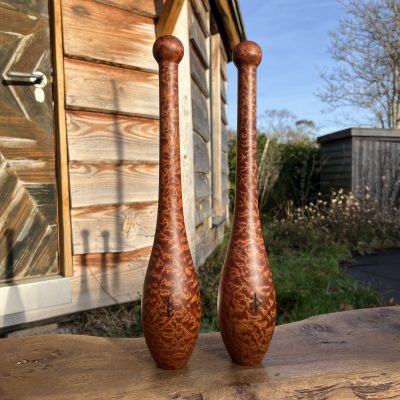 quilted-sapele-wood-pattern-spalding-es1-Indian-clubs